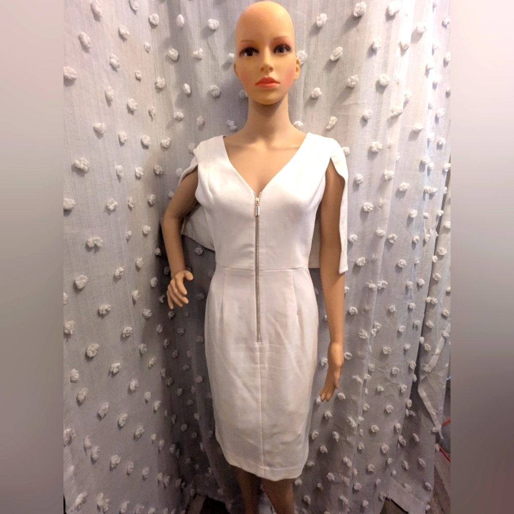 black halo size 4 White Dress E6